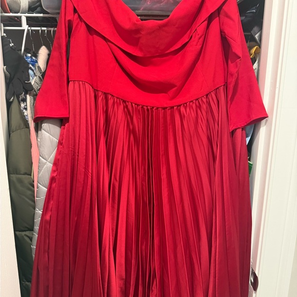 NWT Hutch Wedding Guest Dress Women's Long Sleeve Off-Shoulder Dress in Red - Picture 4 of 13